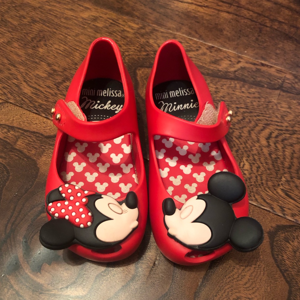 Mini Melissa Disney Twins, size 6 shoes